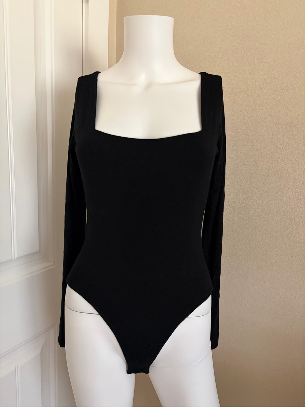 Simple Square Neck Long Sleeve Bodysuit